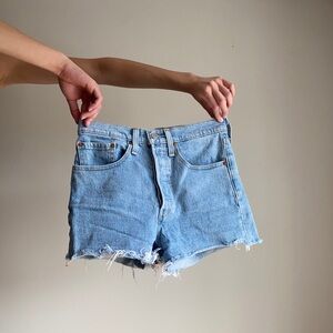 Levi’s 501® original fit high rise women’s shorts